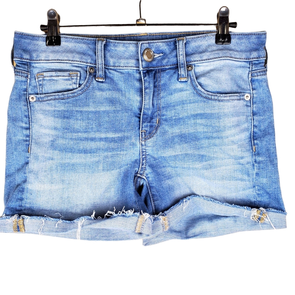 American Eagle Midi Super Stretch Denim Shorts Medium Wash